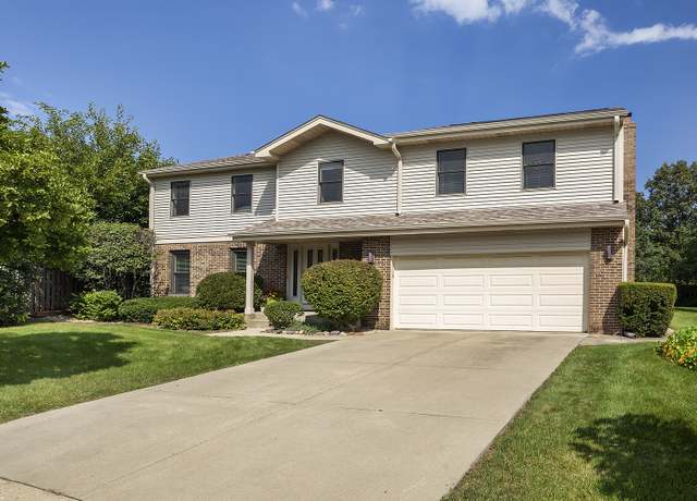 Property at 2814 Crimson Ct, Northbrook, IL 60062, 4 beds, 2.5 baths