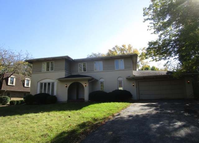 Property at 185 Cold Spring Rd, Barrington, IL 60010, 5 beds, 2.5 baths