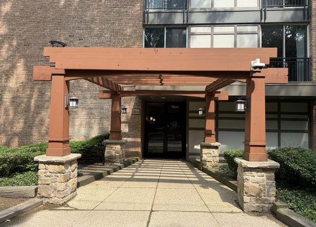 Property at 5800 Oakwood Dr Unit 2J, Lisle, IL 60532, 1 bath