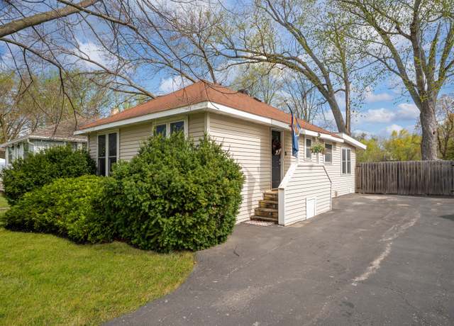 Property at 26312 W Blackhawk Ave, Ingleside, IL 60041, 2 beds, 1 bath
