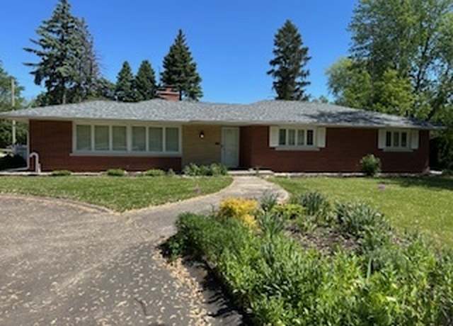 Property at 1511 Caton Ave, Joliet, IL 60435, 3 beds, 2.5 baths