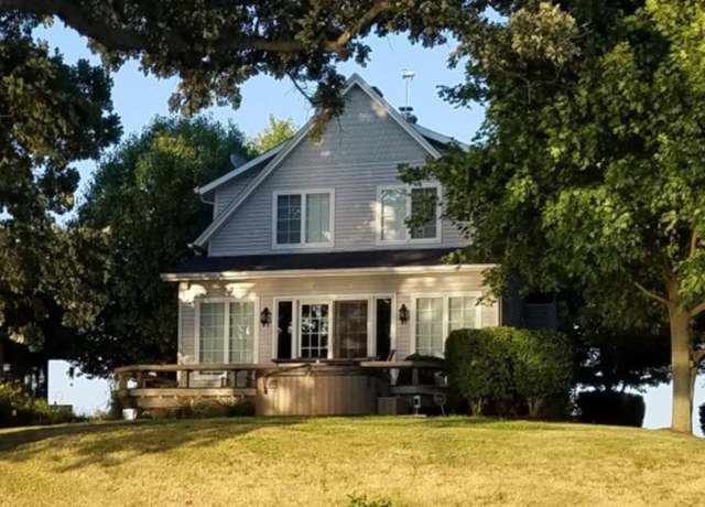 Property at 40752 N Grand Ave, Antioch, IL 60002, 3 beds, 1.5 baths