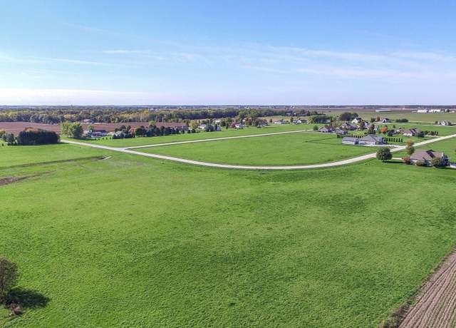Property at 2440 N 4210th Rd, Sheridan, IL 60551