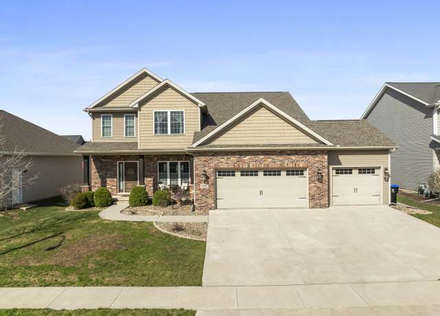 Property at 1520 Stoneroller Cir, Bloomington, IL 61705, 5 beds, 3.5 baths