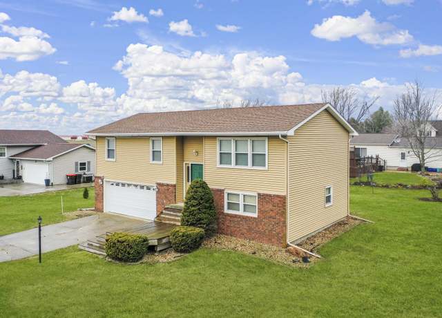 Property at 104 E Via Sistina, Toluca, IL 61369, 4 beds, 3 baths