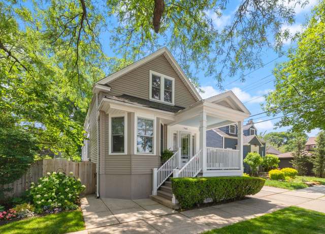 Property at 945 Thomas St, Oak Park, IL 60302, 2 beds, 2 baths