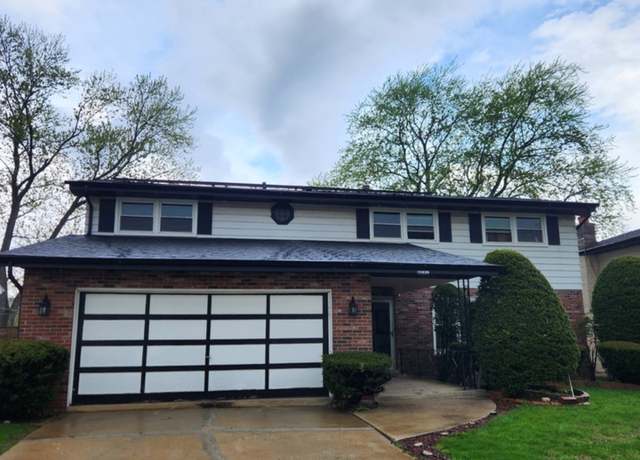 Property at 15928 Avalon Ave, South Holland, IL 60473, 5 beds, 2.5 baths