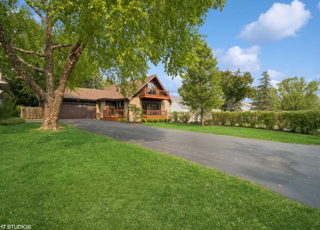 Property at 734 S Warren Ave, Palatine, IL 60074, 3 beds, 2.5 baths