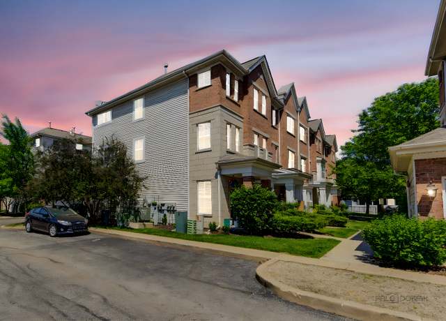 Property at 4716 N Lamon Ave, Chicago, IL 60630, 3 beds, 3.5 baths