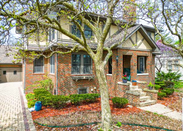 Property at 120 N Grant St, Westmont, IL 60559, 5 beds, 3 baths