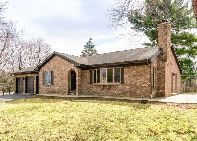 Property at 260 Lindy St, Ingleside, IL 60041, 4 beds, 3 baths