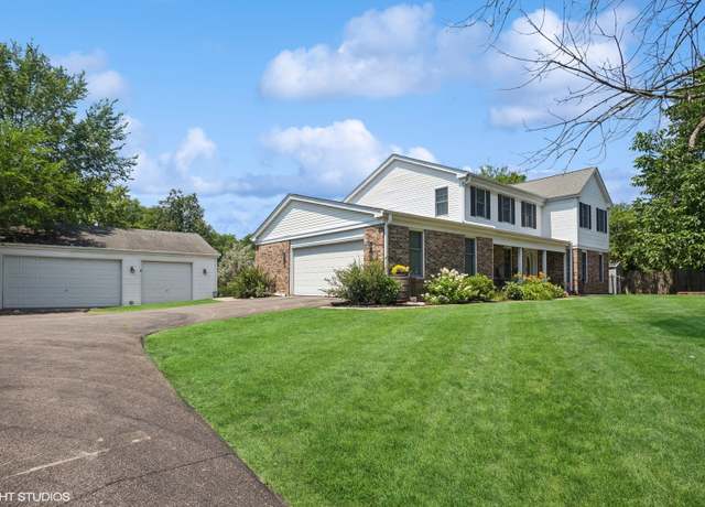 Property at 523 N Ela Rd, Barrington, IL 60010, 4 beds, 2.5 baths