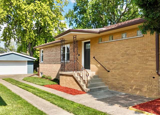 Property at 10012 S 52nd Ave, Oak Lawn, IL 60453, 4 beds, 2 baths