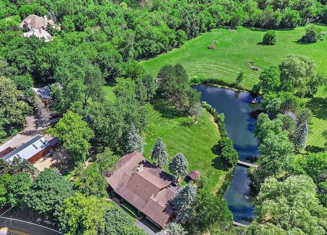 Property at 39575 N Dilleys Rd, Wadsworth, IL 60083, 4 beds, 3 baths