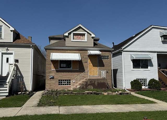 Property at 2728 N Mont Clare Ave, Chicago, IL 60607, 4 beds, 2 baths