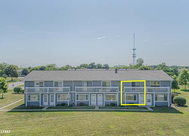 Property at 17357 W Maple Ln, Gurnee, IL 60031, 2 beds, 1 bath