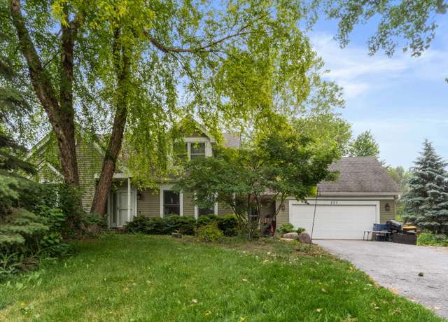 Property at 377 Pierce St, Gilberts, IL 60136, 4 beds, 2.5 baths