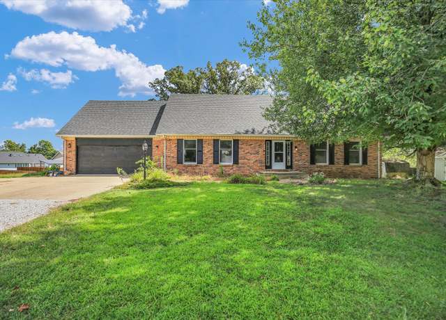 Property at 10 Dunlap Woods, Sidney, IL 61877, 4 beds, 2.5 baths