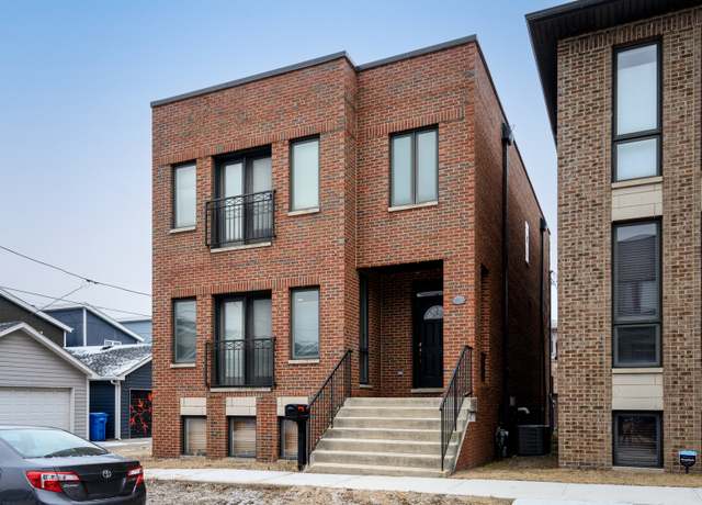 Property at 2833 S Broad St, Chicago, IL 60608, 4 beds, 3.5 baths