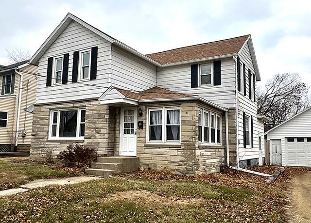 Property at 412 E Wall St, Morrison, IL 61270, 4 beds, 2 baths