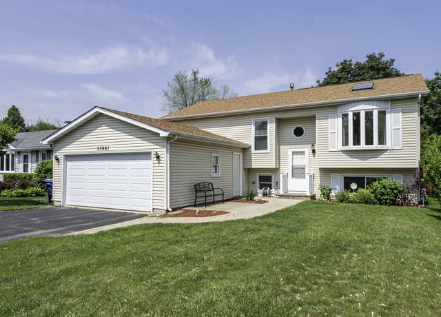 Property at 33061 N Rolling Hills Rd, Grayslake, IL 60030, 3 beds, 2 baths