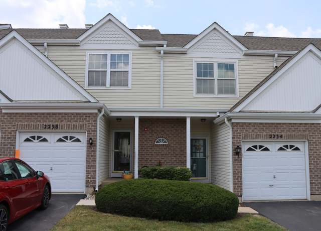 Property at 2234 S Elizabeth St, Lombard, IL 60148, 2 beds, 3.5 baths