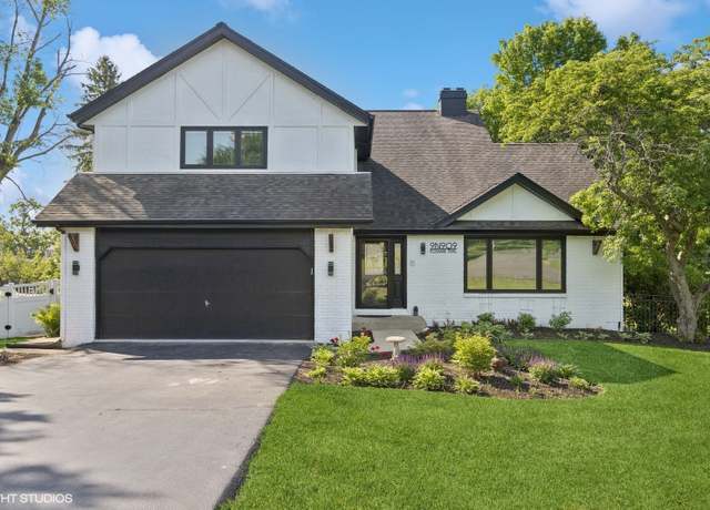 Property at 9N909 Koshare Trl, Elgin, IL 60124, 4 beds, 3.5 baths