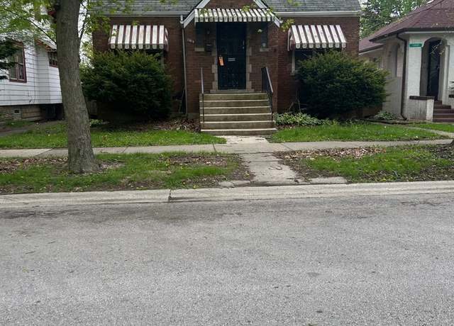 Property at 13819 S State St, Riverdale, IL 60827, 3 beds, 1.5 baths