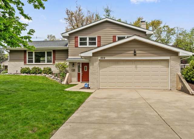 Property at 502 69th St, Darien, IL 60561, 3 beds, 2.5 baths