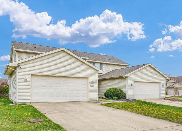 Property at 3904 Balmoral Dr, Champaign, IL 61822, 3 beds, 2 baths