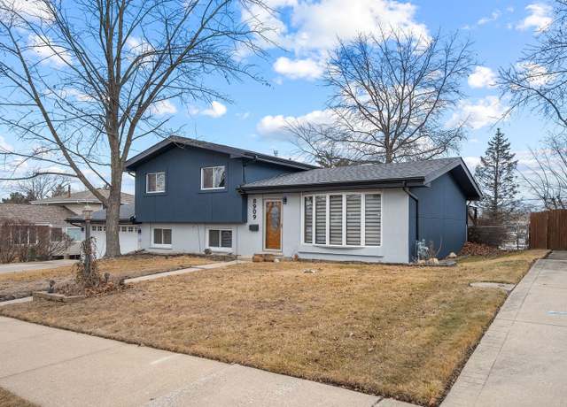 Property at 8909 S 85th Ct, Hickory Hills, IL 60457, 3 beds, 2 baths