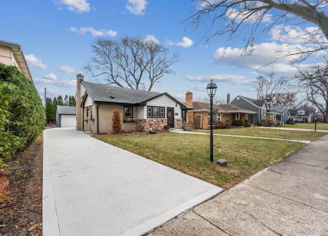Property at 1623 S Greenwood Ave, Park Ridge, IL 60068, 3 beds, 2 baths