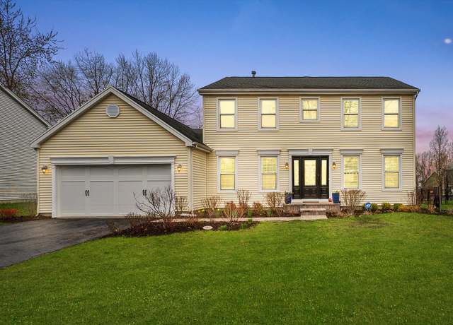 Property at 1388 Candlewood Dr, Crystal Lake, IL 60014, 5 beds, 2.5 baths