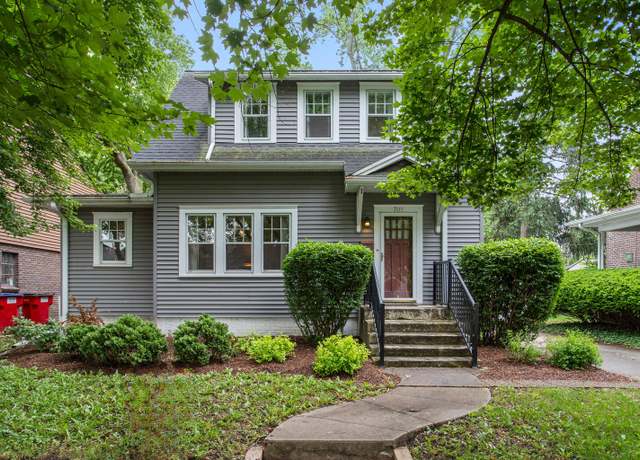 Property at 709 W Washington St, Champaign, IL 61820, 2 beds, 1 bath