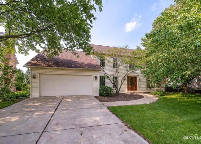 Property at 35 Venetian Way, Wheaton, IL 60189, 4 beds, 2.5 baths