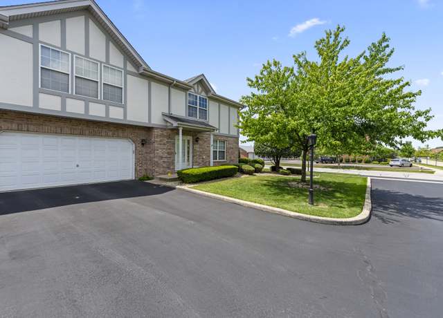 Property at 18211 Eagle Dr, Tinley Park, IL 60477, 3 beds, 2.5 baths