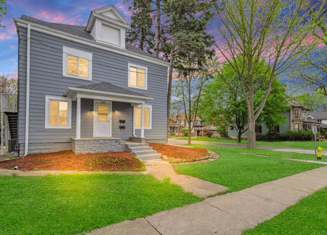 Property at 209 E Washington St, West Chicago, IL 60185, 7 beds, 3 baths