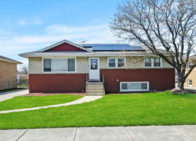 Property at 7736 S Octavia Ave, Bridgeview, IL 60455, 3 beds, 1.5 baths