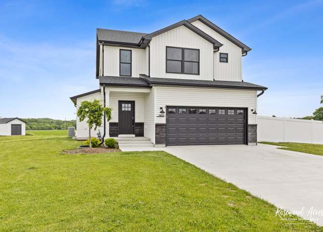 Property at 1405 Navajo Ct, Kankakee, IL 60901, 3 beds, 2.5 baths