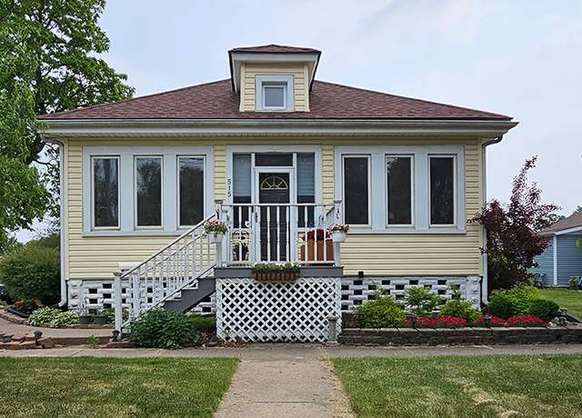 Property at 515 E Main St E, Amboy, IL 61310, 2 beds, 1 bath