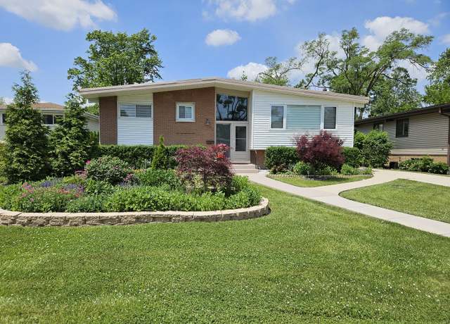 Property at 316 Nellie Ct, Glenview, IL 60025, 4 beds, 2.5 baths