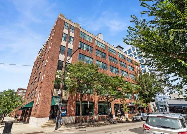 Property at 812 W Van Buren St Unit 3B, Chicago, IL 60607, 2 beds, 2 baths