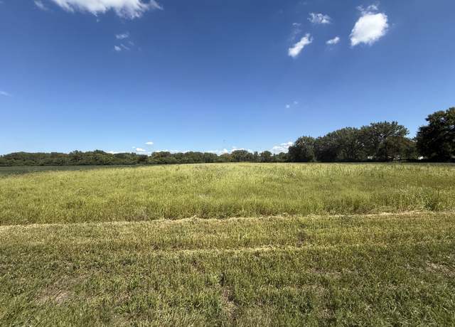 Property at 2998 N Dwight Rd, Morris, IL 60450