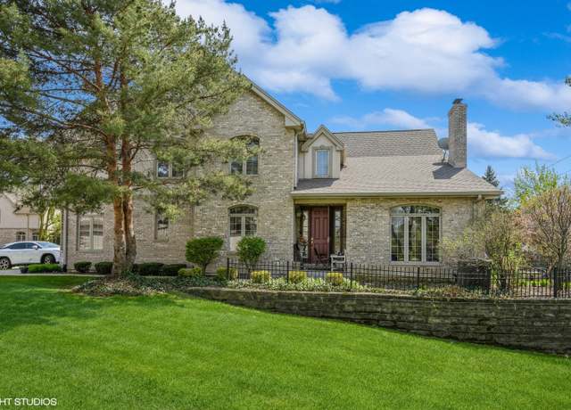 Property at 5512 Heritage Ct, Western Springs, IL 60558, 4 beds, 3.5 baths