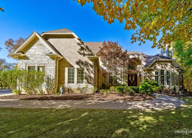 Property at 53 Abbeyfeale Dr, Oswego, IL 60543, 5 beds, 6 baths