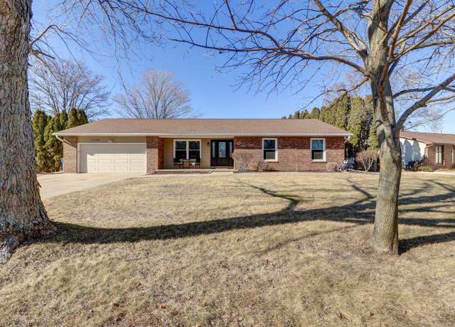 Property at 12749 Lawrence Rd, Sterling, IL 61081, 4 beds, 3 baths