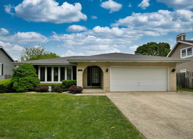 Property at 570 Wilson Ave, Glen Ellyn, IL 60137, 3 beds, 2 baths