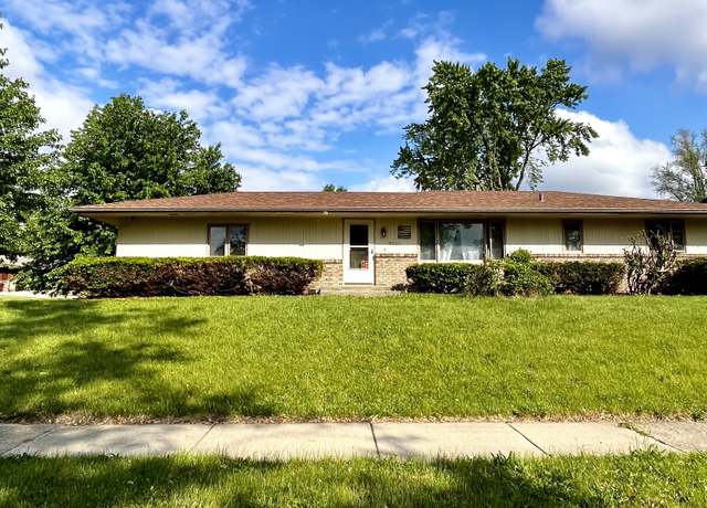 Property at 3114 Bavarian Ln, Rockford, IL 61109, 3 beds, 2 baths