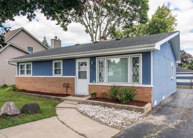 Property at 309 N Edgewood Ave, Wood Dale, IL 60191, 3 beds, 1.5 baths
