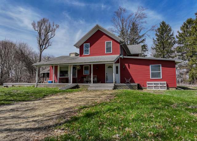 Property at 14189 E Dutch Rd, Kings, IL 61068, 4 beds, 2 baths